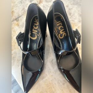 Circus by Sam Edelmon